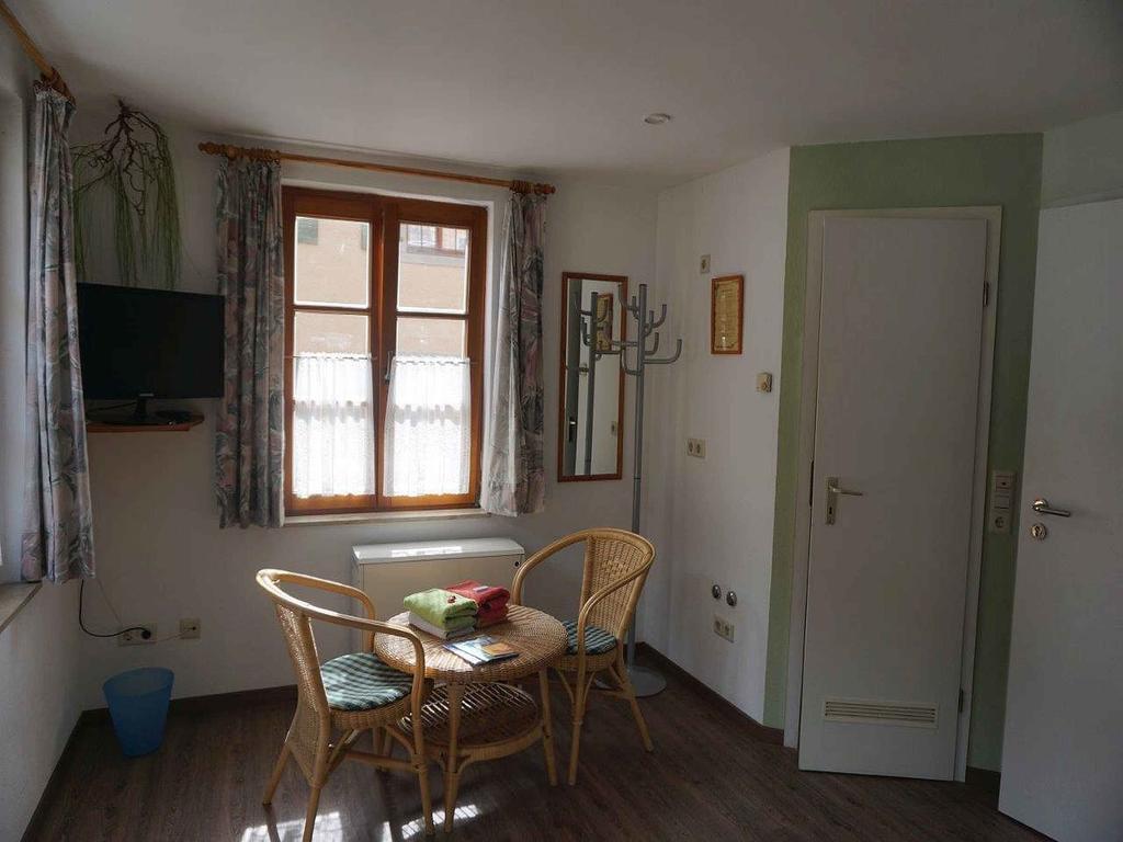 Pension Ins Fischernetz - Hanser Hotell Meersburg Exteriör bild